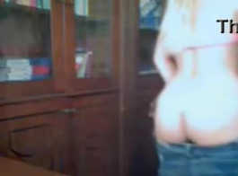 فتاة تركية تمارس الجنس على كاميرا الويب في cams90210.com